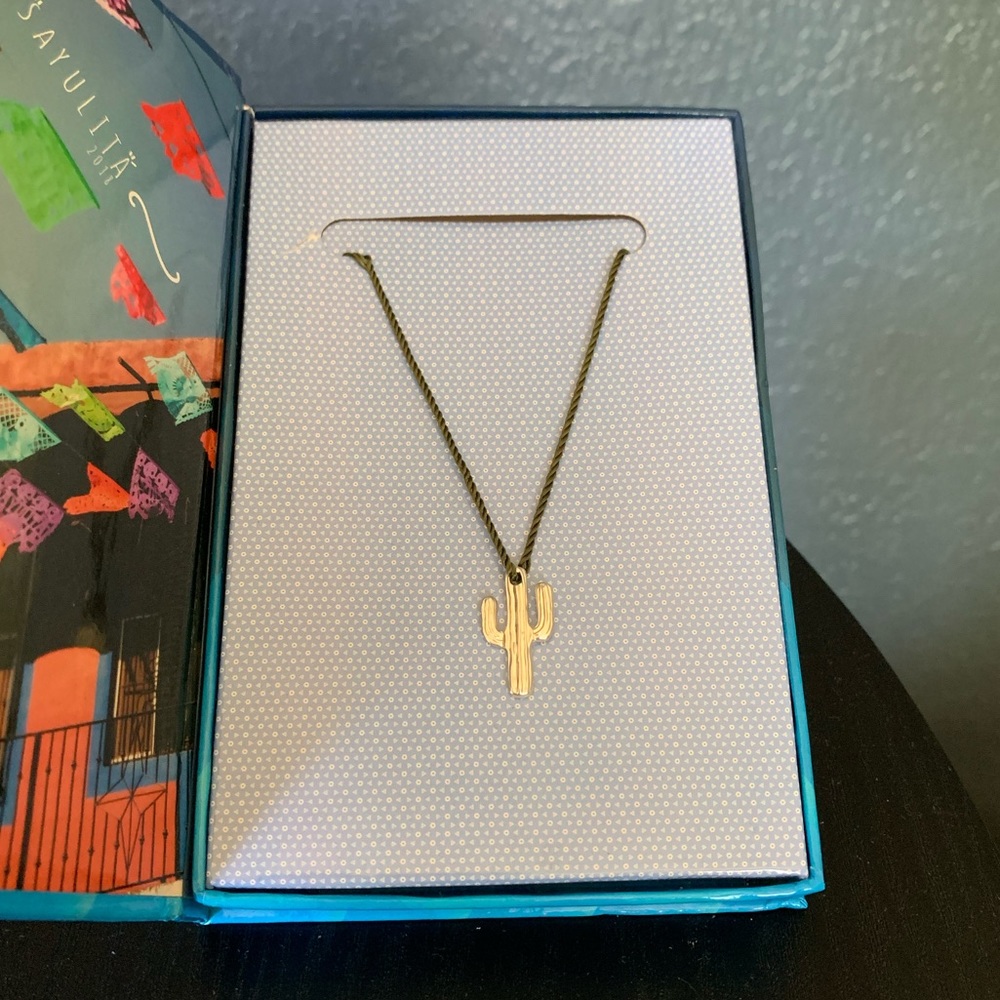 Free w/ Purchase Add to Bundle!